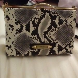 Throw over bag